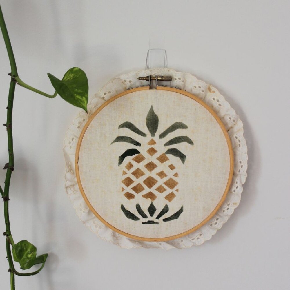 Vintage  Embroidered Handmade Colorful Pictures Hoop Lace Framed
